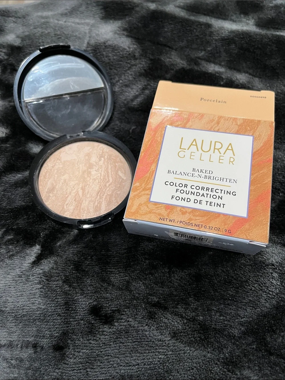 Laura Geller Porcelain Baked Balance-N-Brighten Color Correcting Foundation
